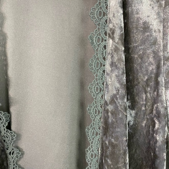 Listicle Lace Trimmed Crushed Velvet Vest Grey with Muted Turquoise Detailing - Picture 4 of 4